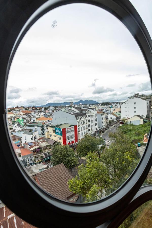 Hotel Khach San Y Lan 2 Đà Lạt Exterior foto